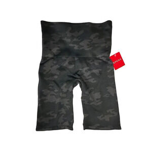 SPANX Look At Me Now Athletic Bike Shorts 50180R Black‎ Camouflage Size XS NWT